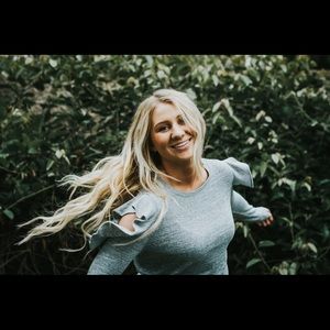 Meet your Posher, Faith